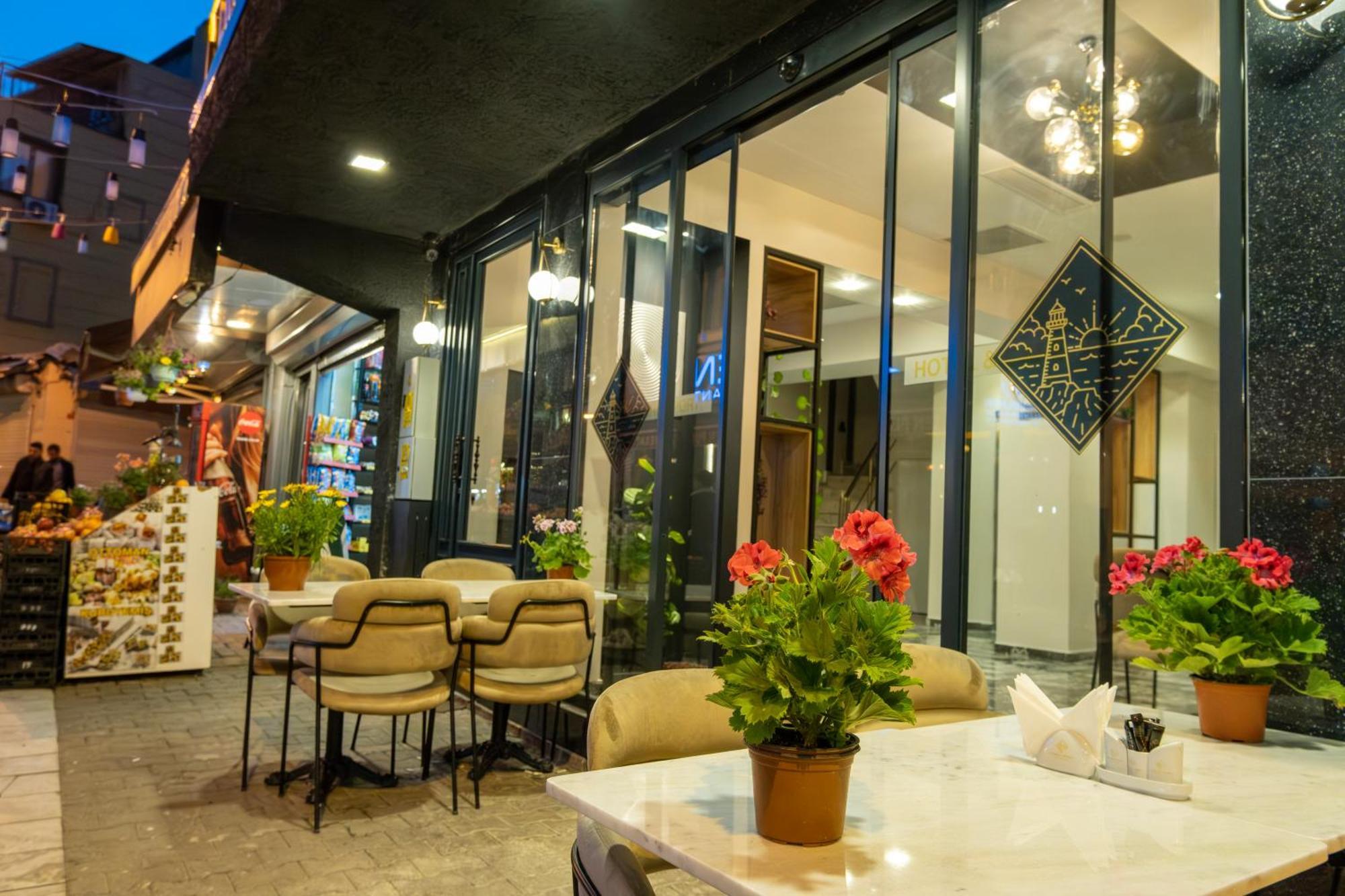 Linda Port Otel *