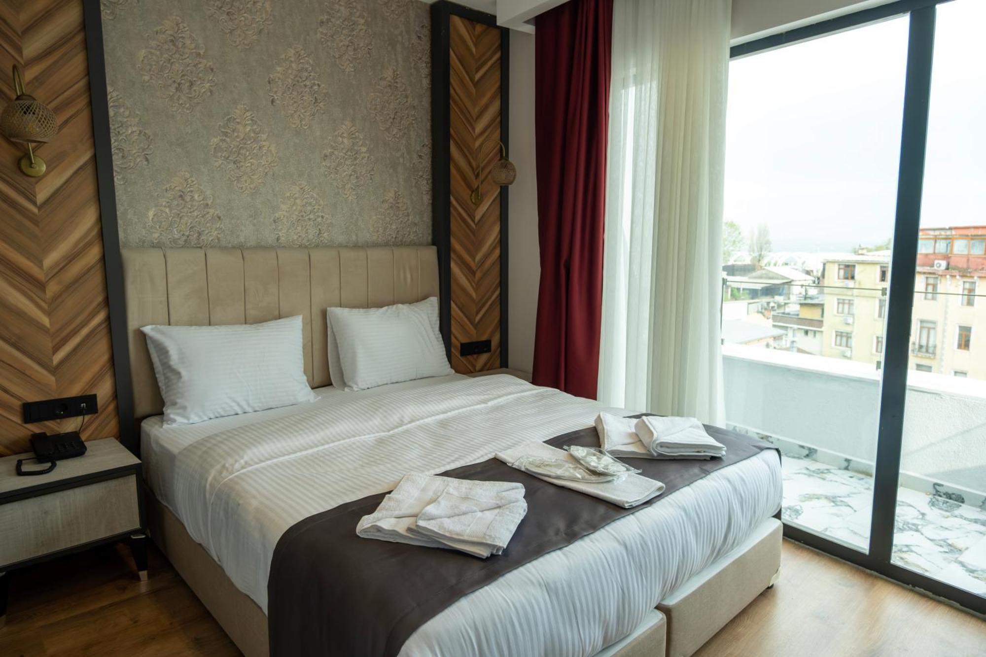 Otel Linda Port