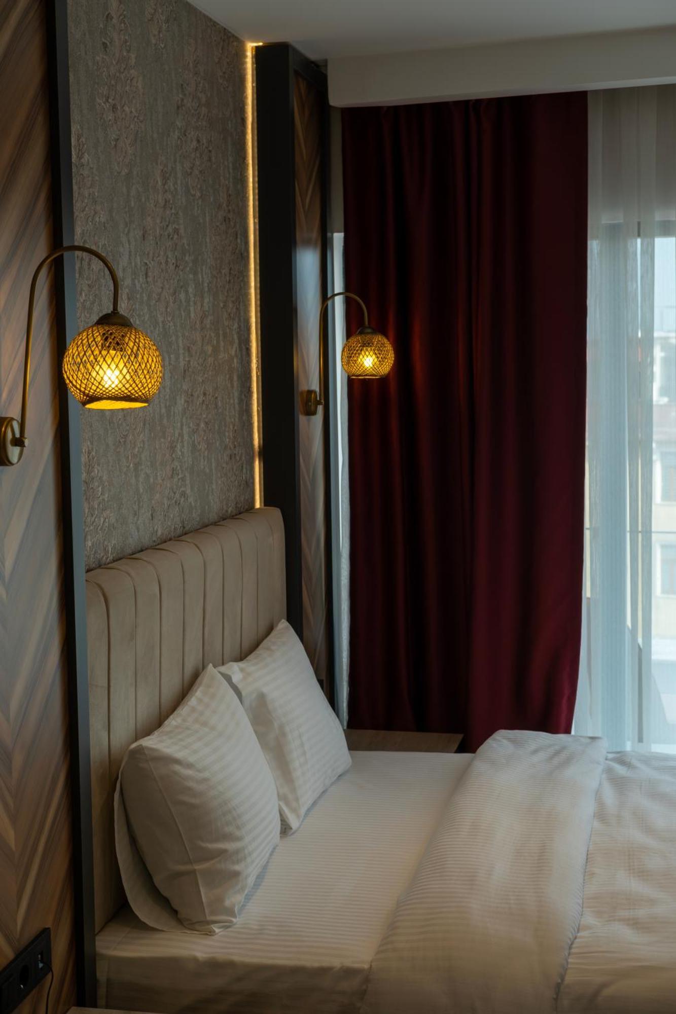 Hotel Linda Port